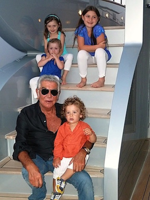 Roberto-Cavalli-with-Ester-Sara-Anna-and-Gabriele