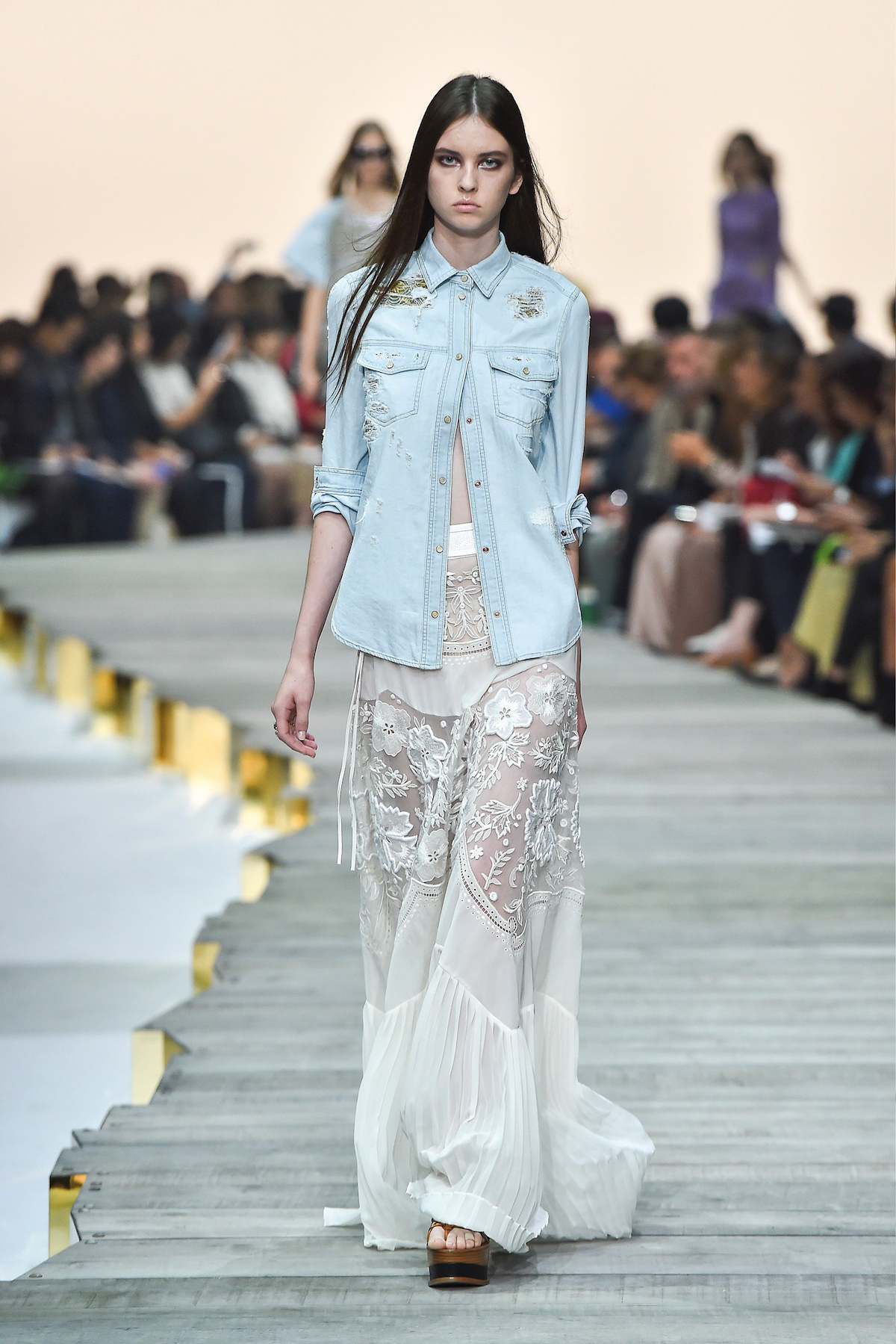 Roberto Cavalli SS 2015 Fashion Show (26)